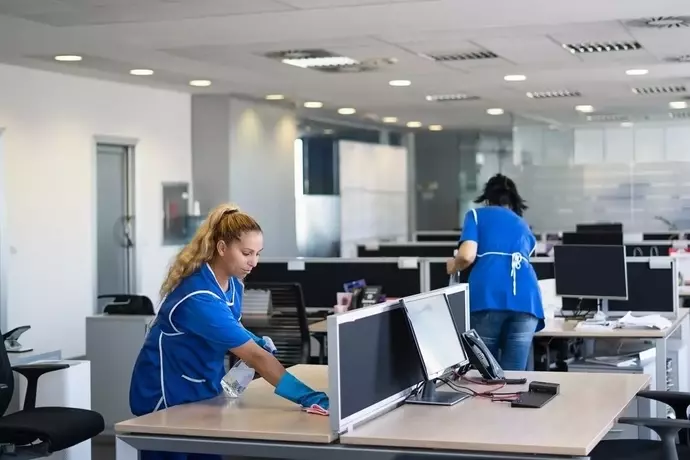 Working in Office Cleaning: What You Need to Know Before You Get Started